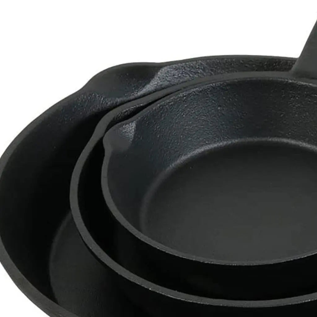 Set of Three Black Cast Iron Frying Pans Homeroots Kitchen & Dining