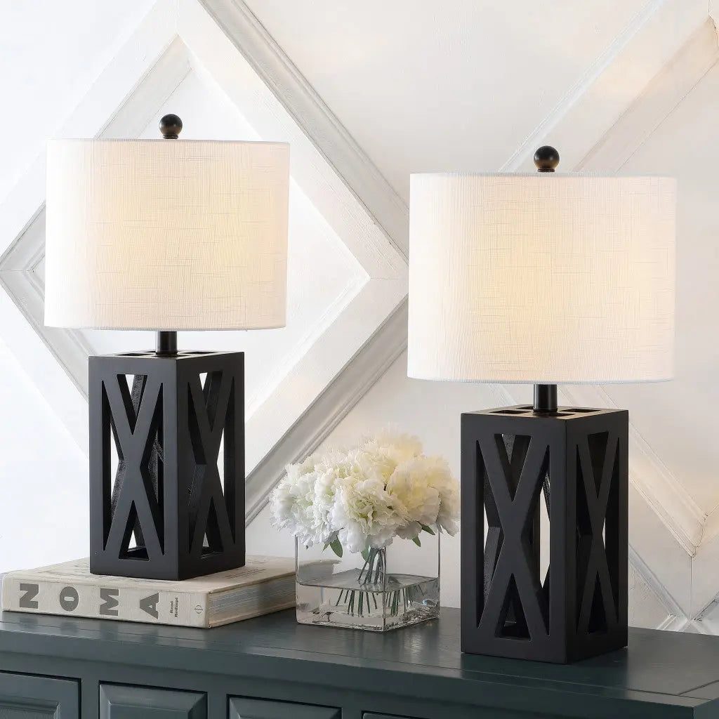 Set of Two 22" Black Table Lamps With Drum Shades Homeroots Lighting