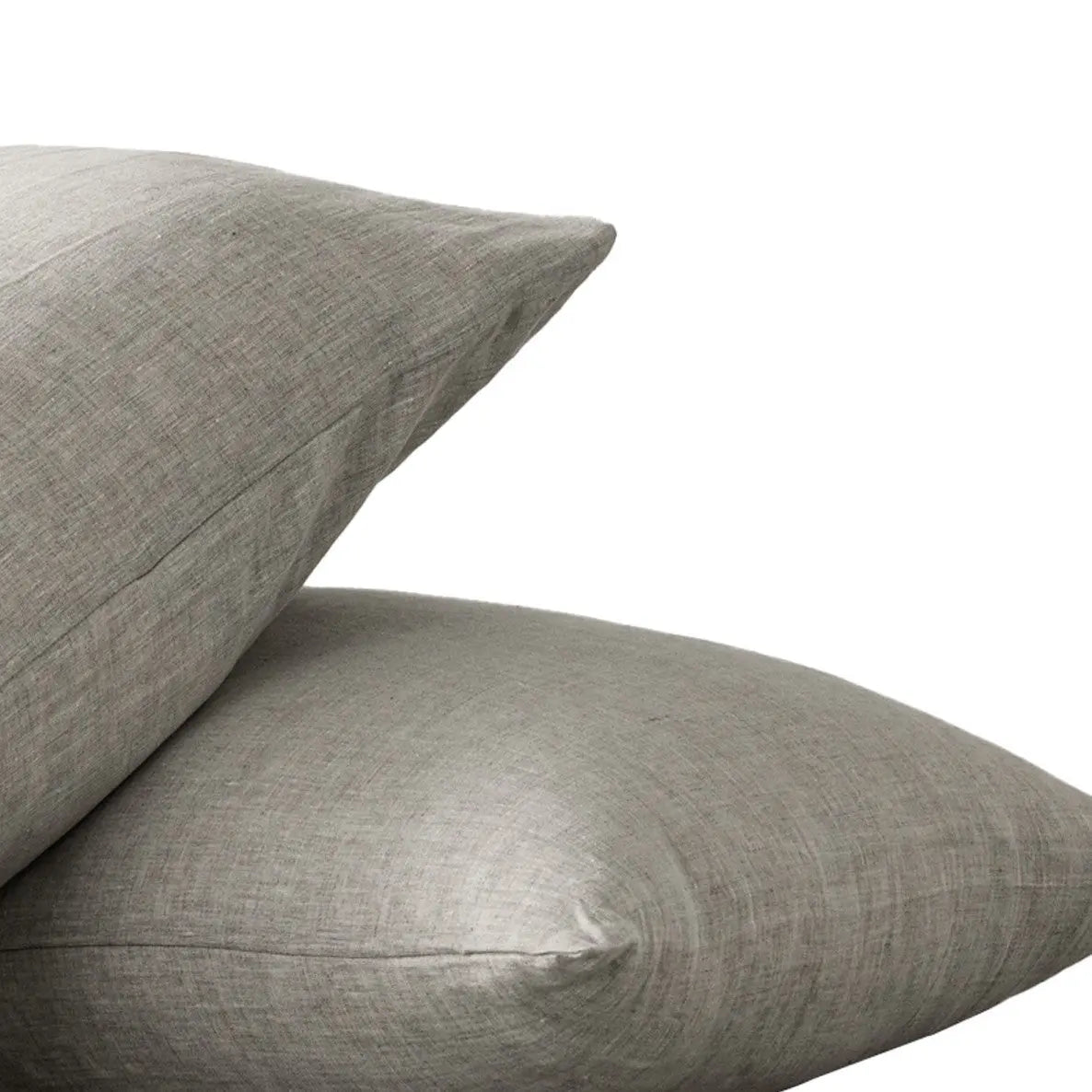 Set of Two Light Gray Linen Pillowcases Homeroots Bed & Bath