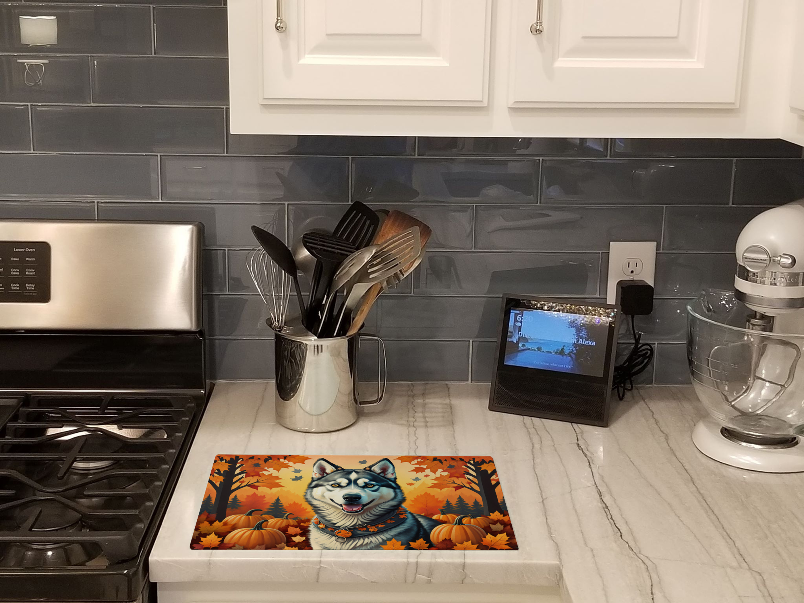 Siberian Husky Fall Glass Cutting Board Caroline's Treasures