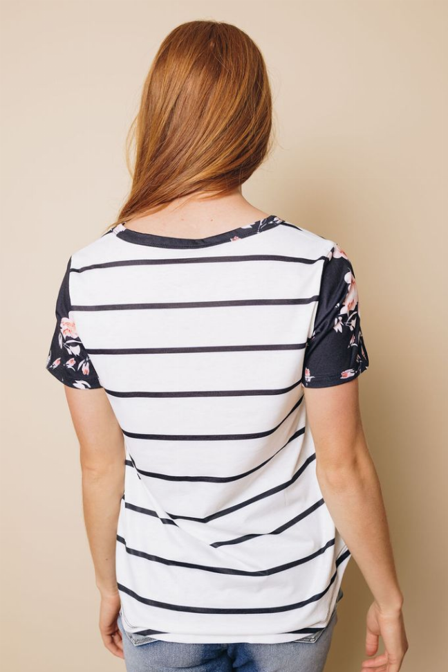 Slack Striped T-Shirt Stay Warm in Style