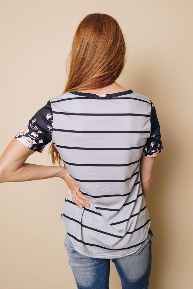 Slack Striped T-Shirt Stay Warm in Style