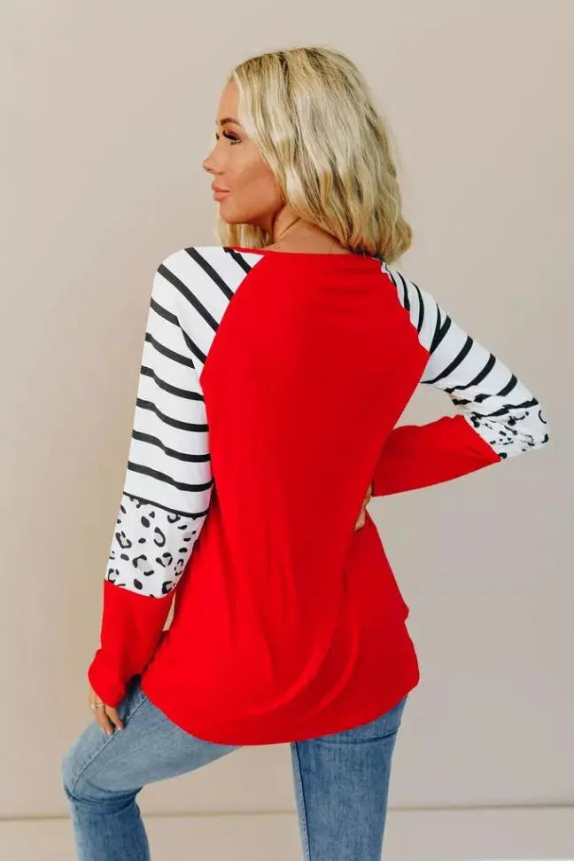 Southern Love Long Sleeve Tee Stay Warm in Style