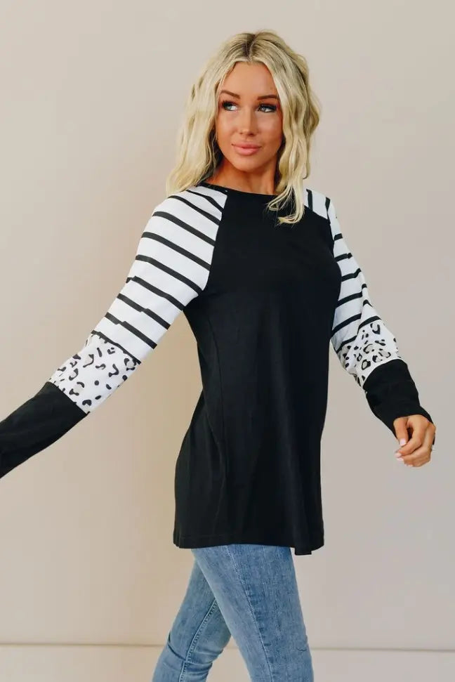Southern Love Long Sleeve Tee Stay Warm in Style