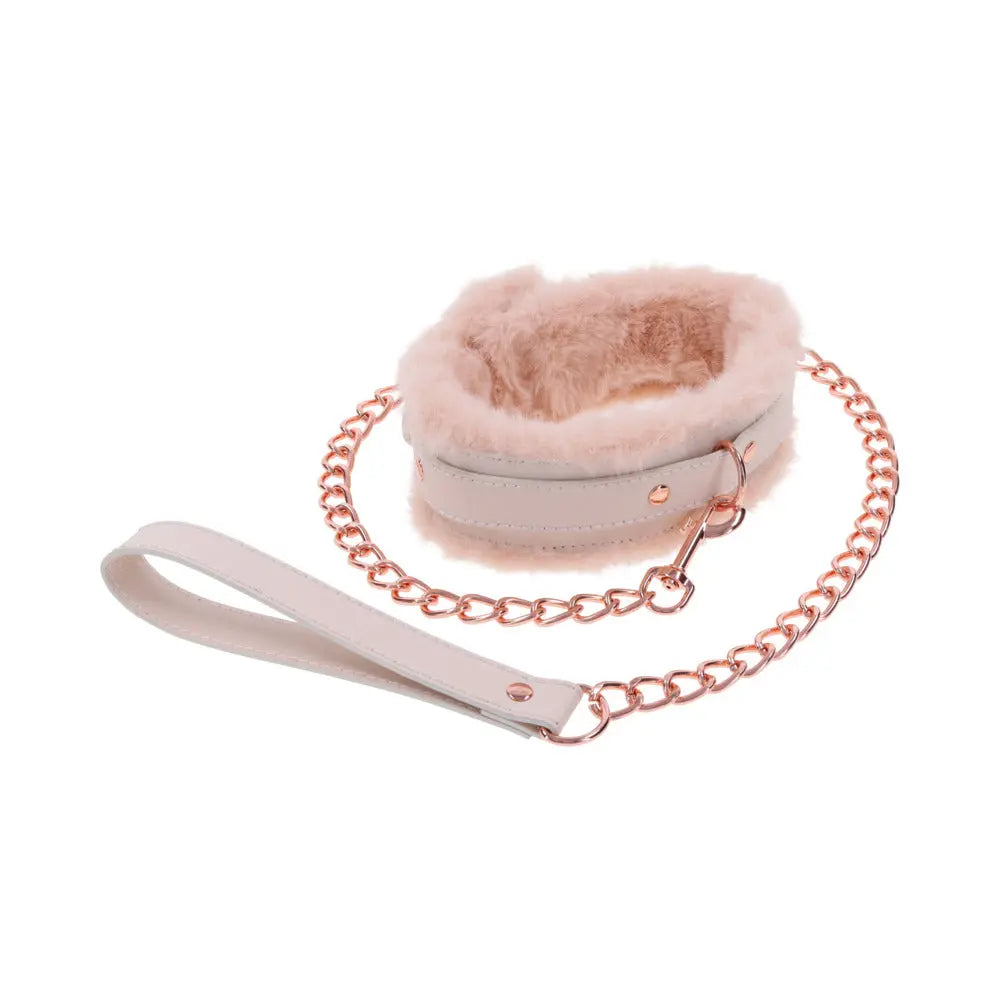 Sportsheets Sex & Mischief Peaches n CreaMe Fur Collar & Leash Sportsheets