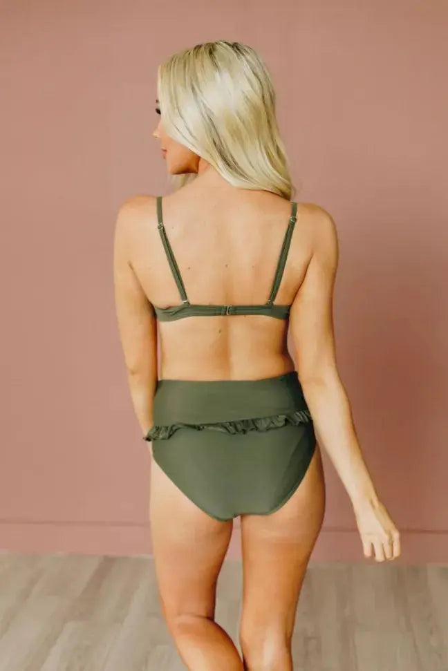 Squeeze The Day Ruffle Bikini Stay Warm in Style