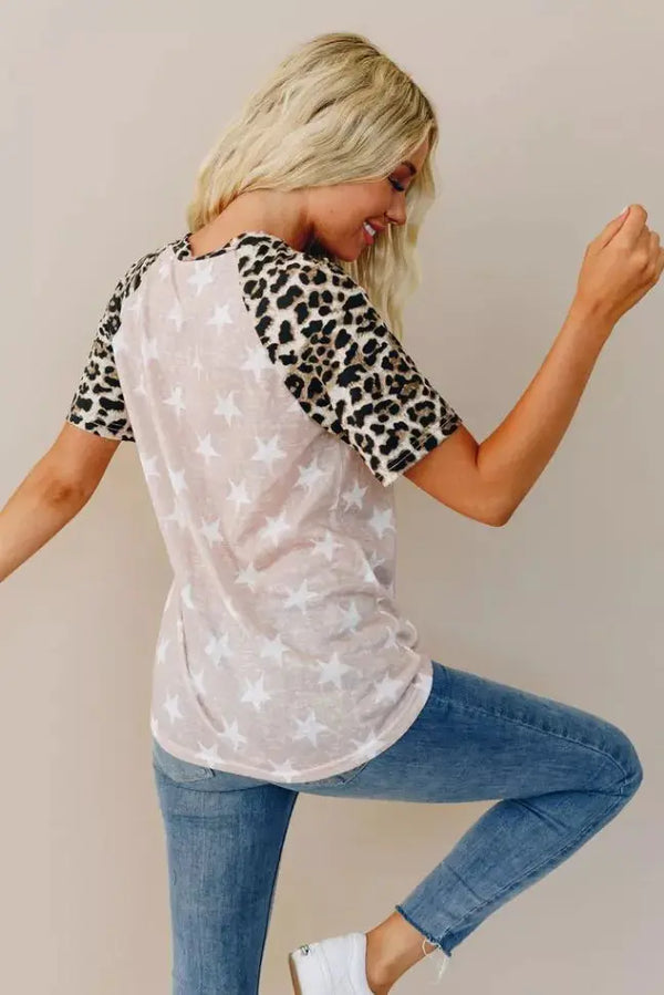 Stars to your Leopard Tee Stay Warm in Style