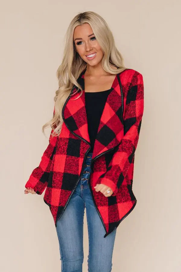 Staying Cozy Plaid Coat Stay Warm in Style