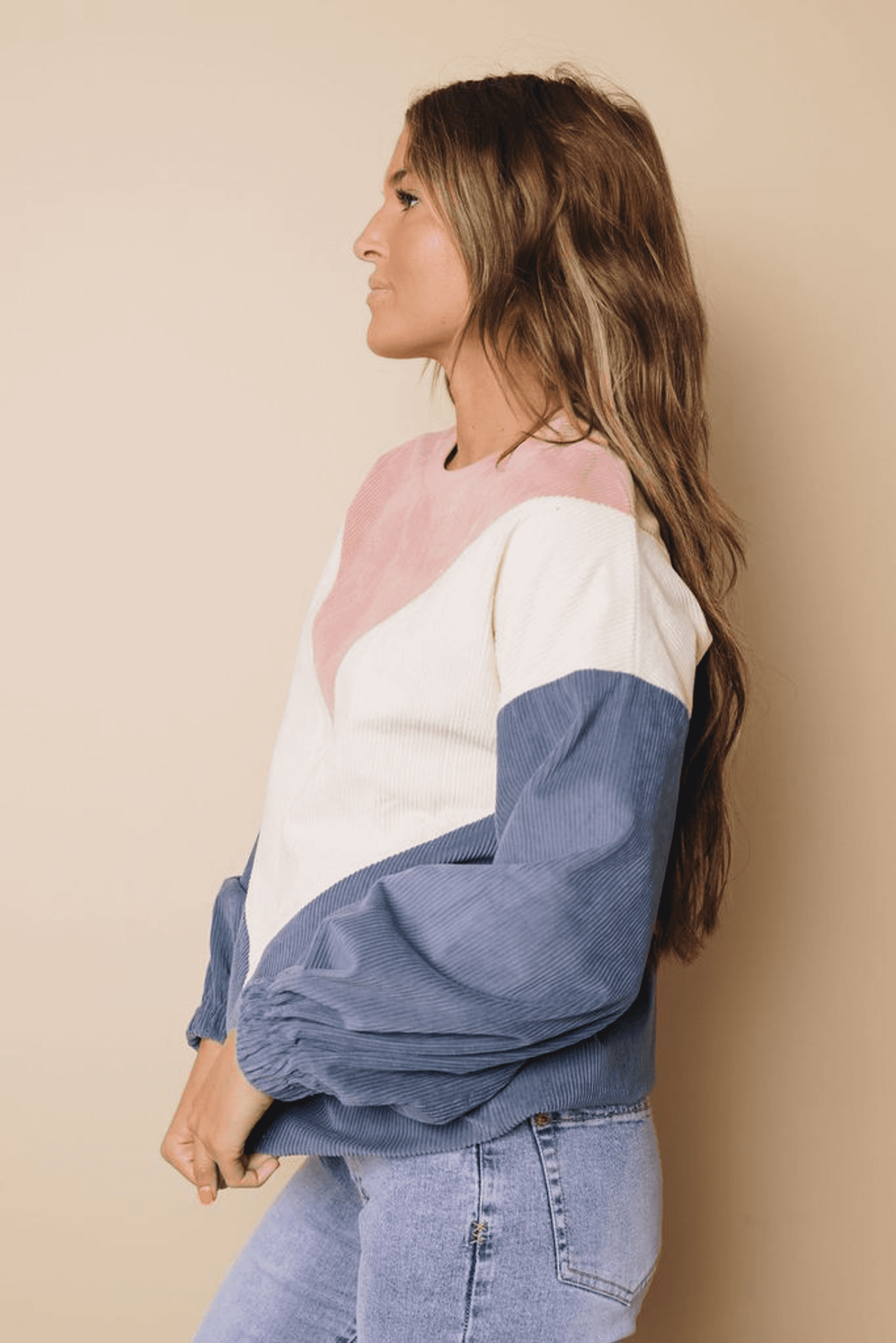 Suki Balloon Sleeve Corduroy Sweatshirt Stay Warm in Style