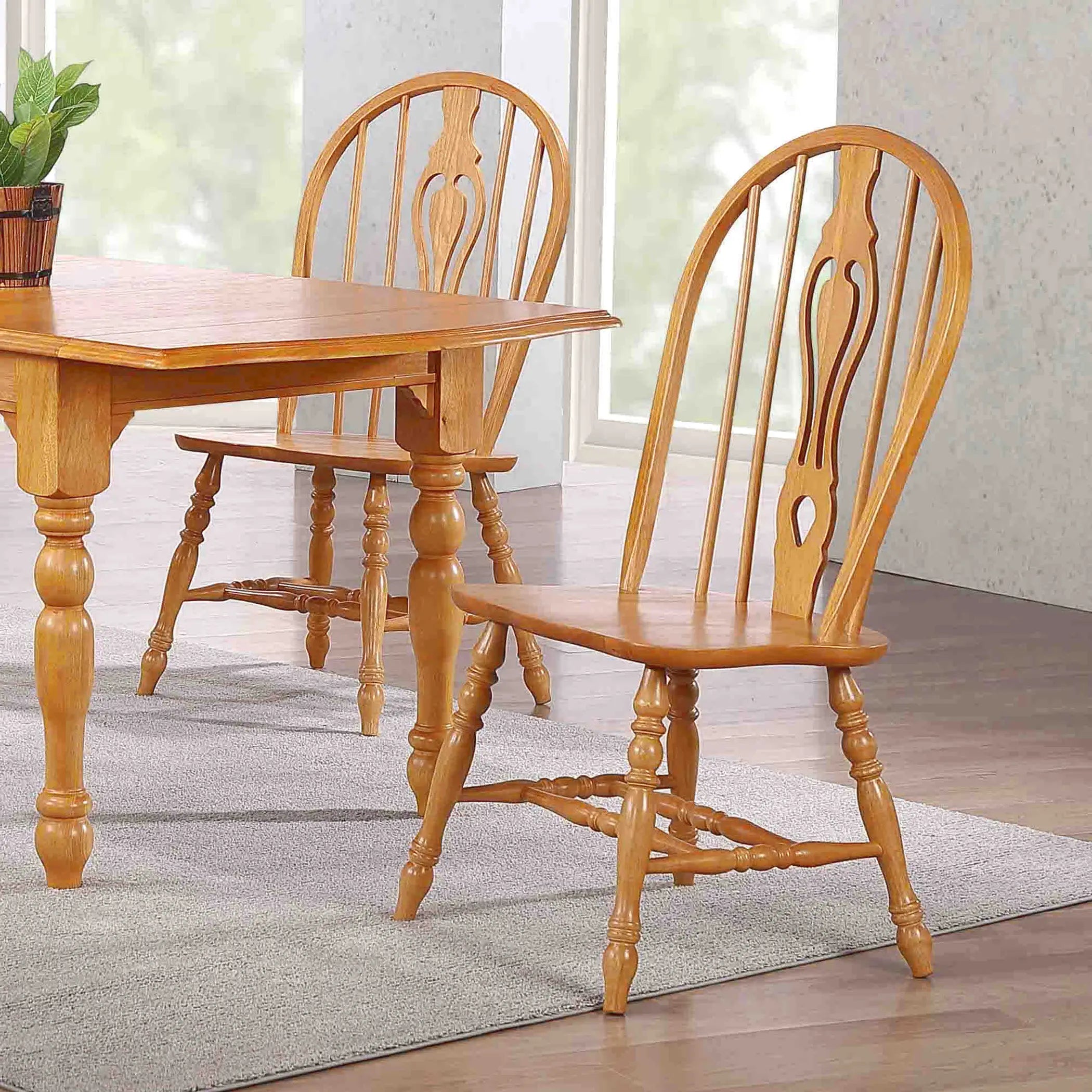 Sunset Trading Oak Selections Keyhole Windsor Dining Side Chairs | Light Oak Solid Wood | Set of 2 | Fully Assembled Sunset Trading