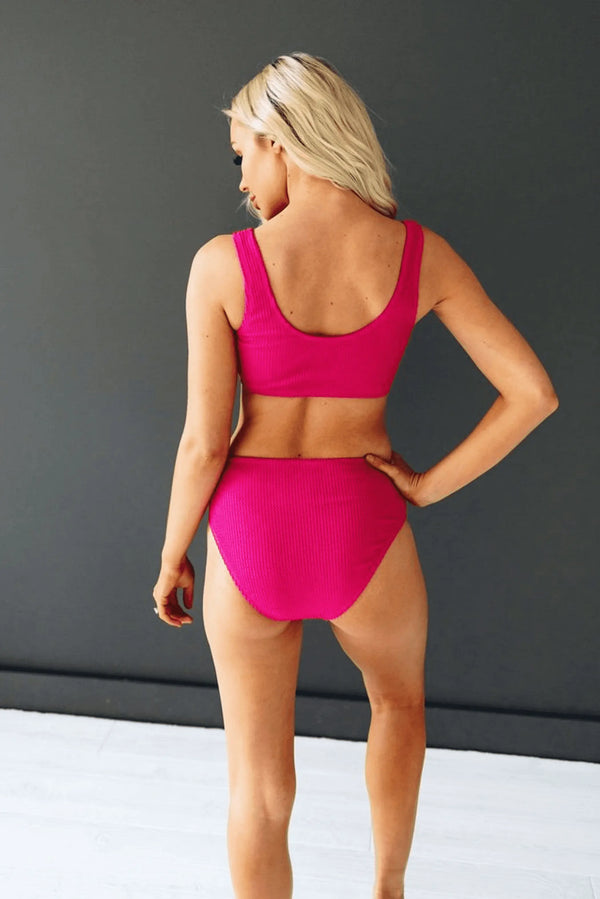 Sunshine Mood Textured Bikini Stay Warm in Style