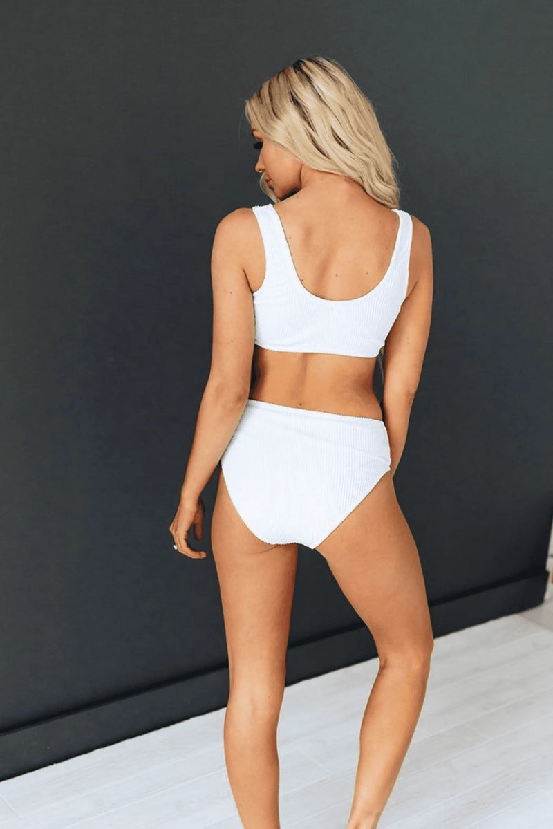 Sunshine Mood Textured Bikini Stay Warm in Style