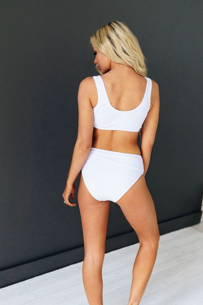 Sunshine Mood Textured Bikini Stay Warm in Style