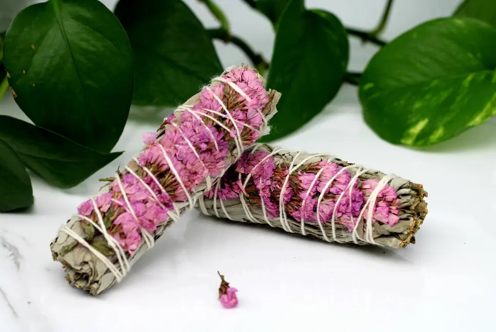 Sustainably Sourced White Sage + Pink Sinuata Flower Bundle Three Witches