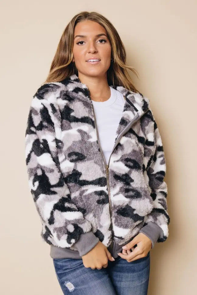 Tamy Fleece Hooded Coat Stay Warm in Style