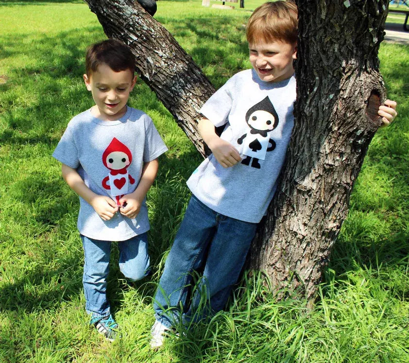 The Trumps - Heart - Alice's Adventure in Wonderland - Kids T-shirt Mi Cielo