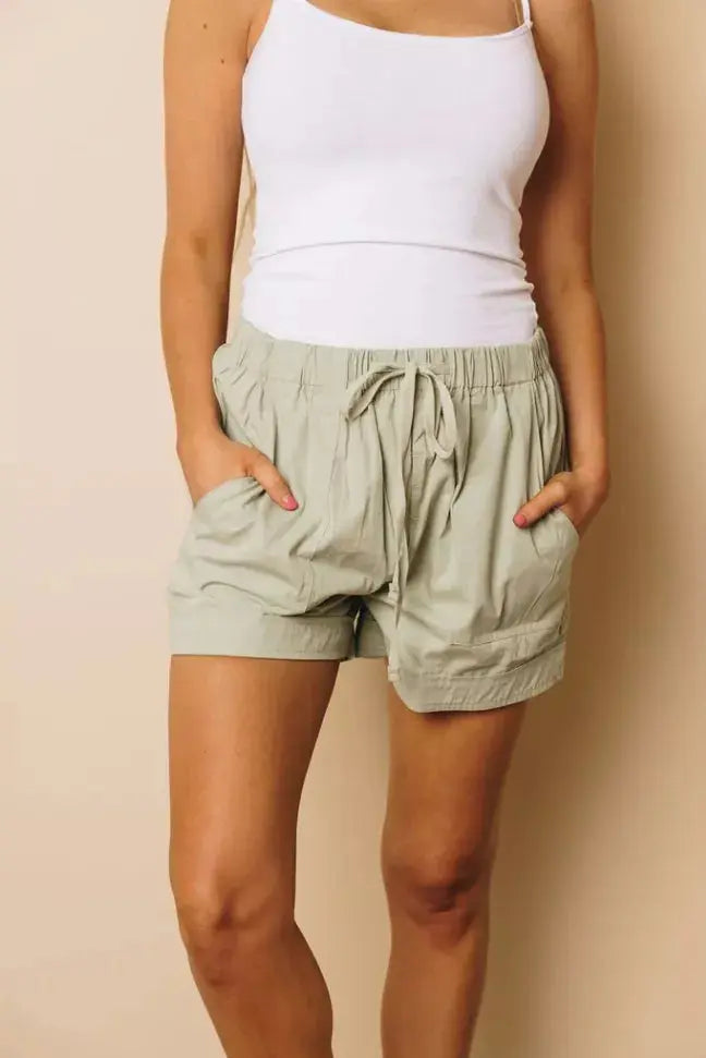 Thompson Drawstring Shorts Stay Warm in Style