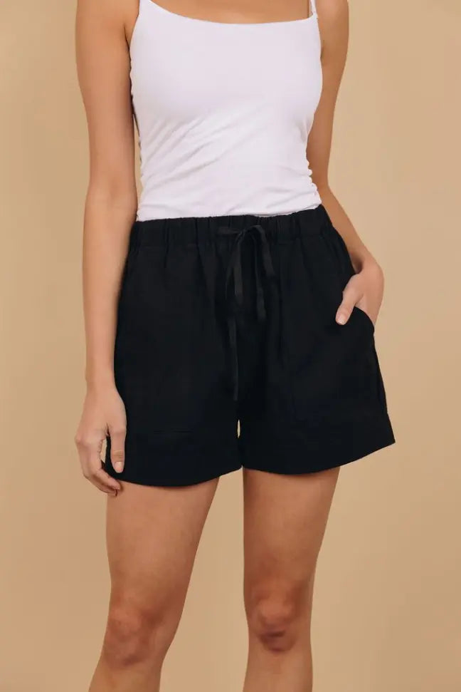 Thompson Drawstring Shorts Stay Warm in Style