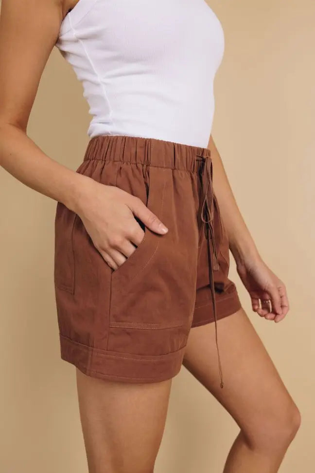 Thompson Drawstring Shorts Stay Warm in Style