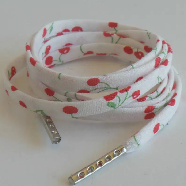 Tiny Skulls Shoelaces Cutelaces
