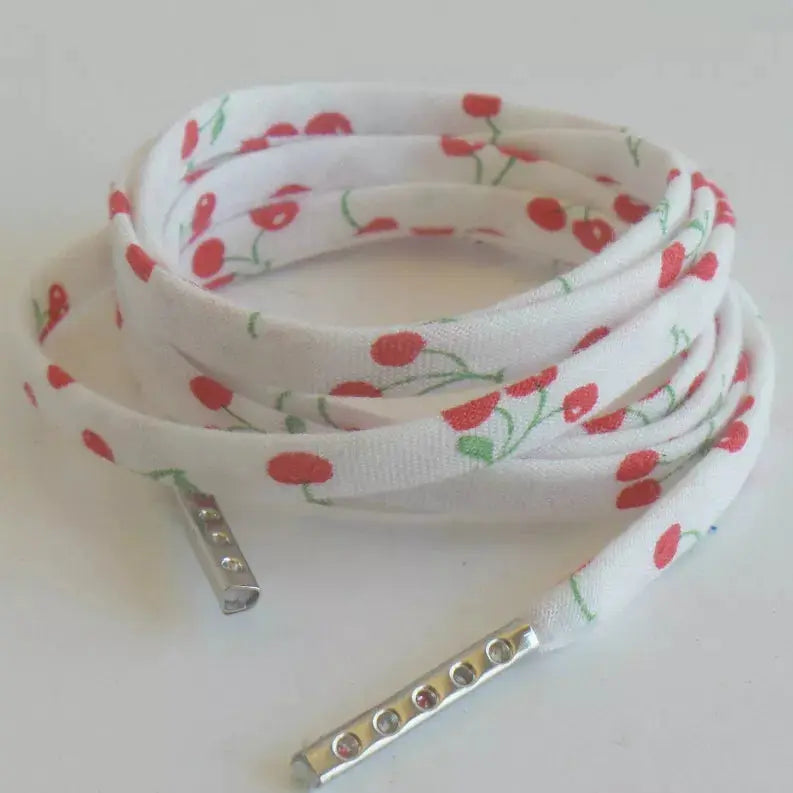 Tiny Skulls Shoelaces Cutelaces