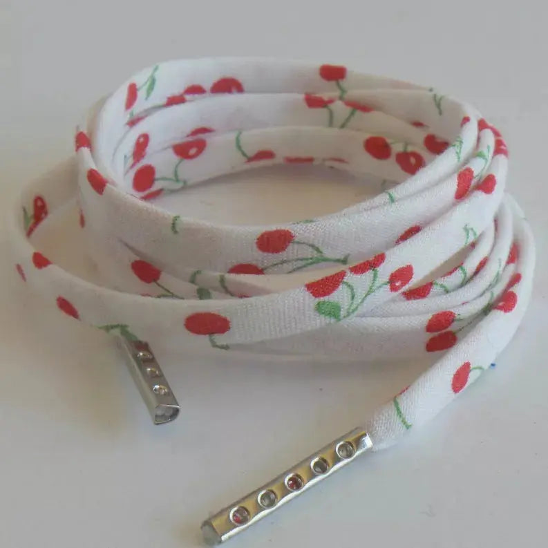Tiny Skulls Shoelaces Cutelaces