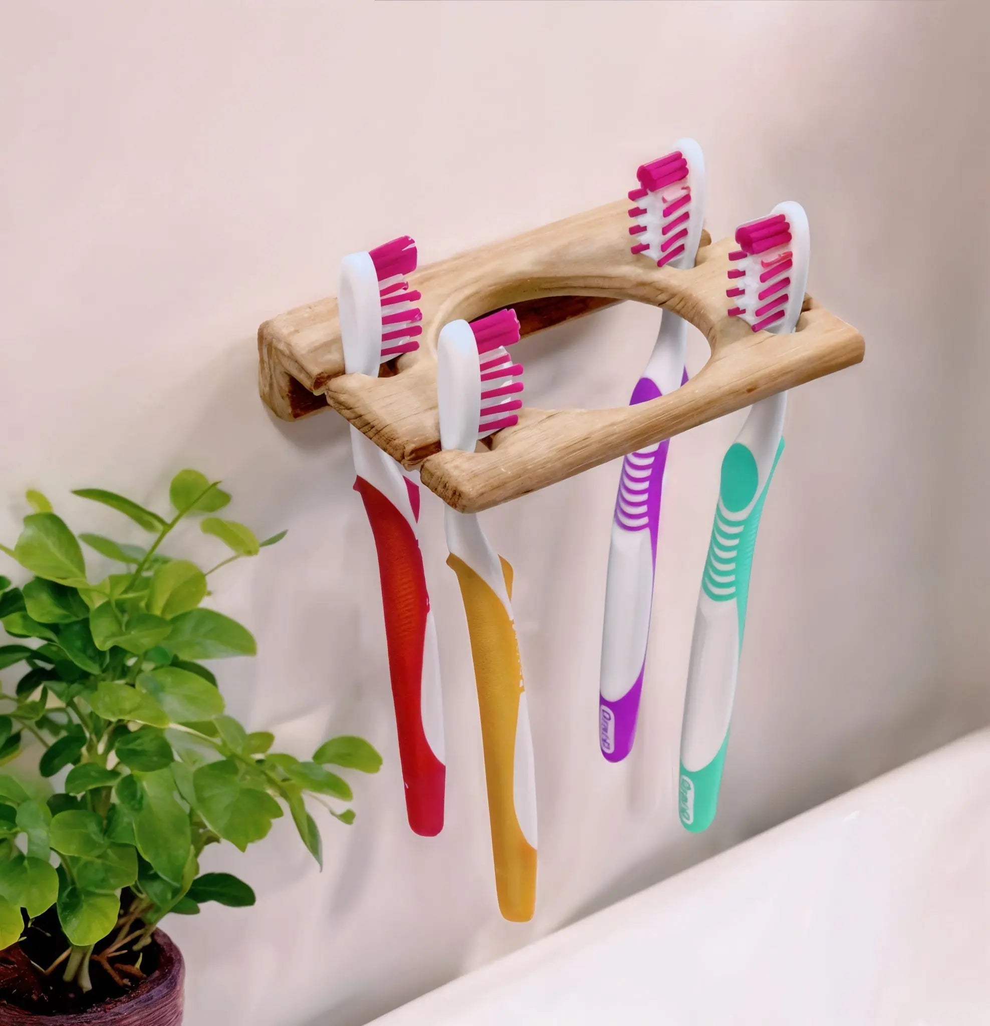 Traditional Solid Teak Wall Mount Cup and Toothbrush Holder Homeroots Bed & Bath