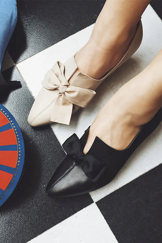 Truble Maaker | Leather Bow Mid-heel Pumps Fangyan