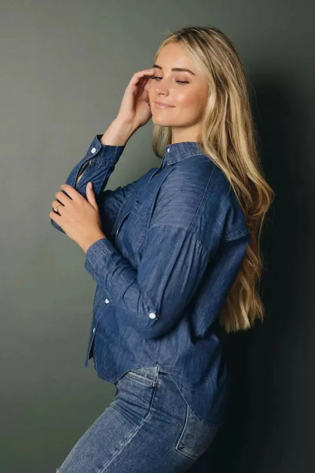 Turn Down Collar Buttoned Long Sleeve Denim Shirt Stay Warm in Style
