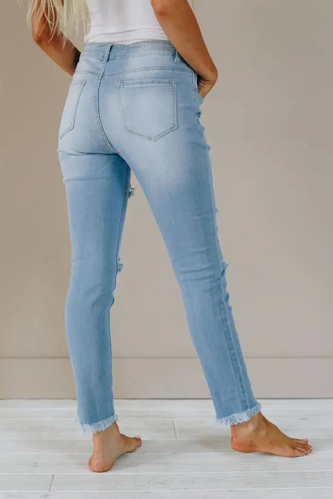 Wade Ripped Skinny Jeans Stay Warm in Style