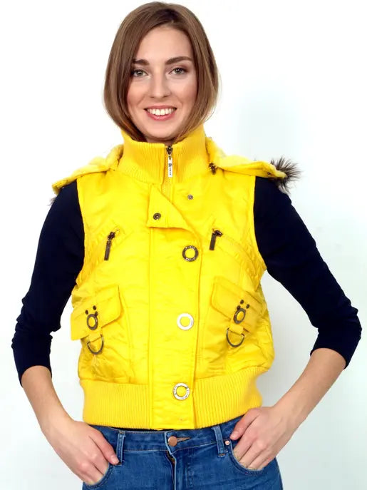 Warm yellow vest with faux fur Raul E New York