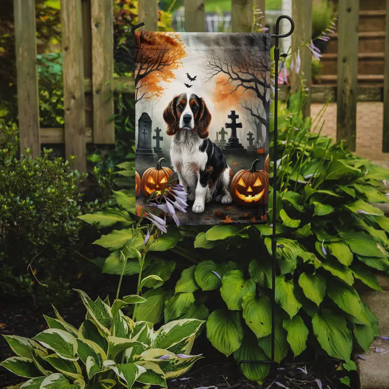 Welsh Springer Spaniel Spooky Halloween Garden Flag Caroline's Treasures
