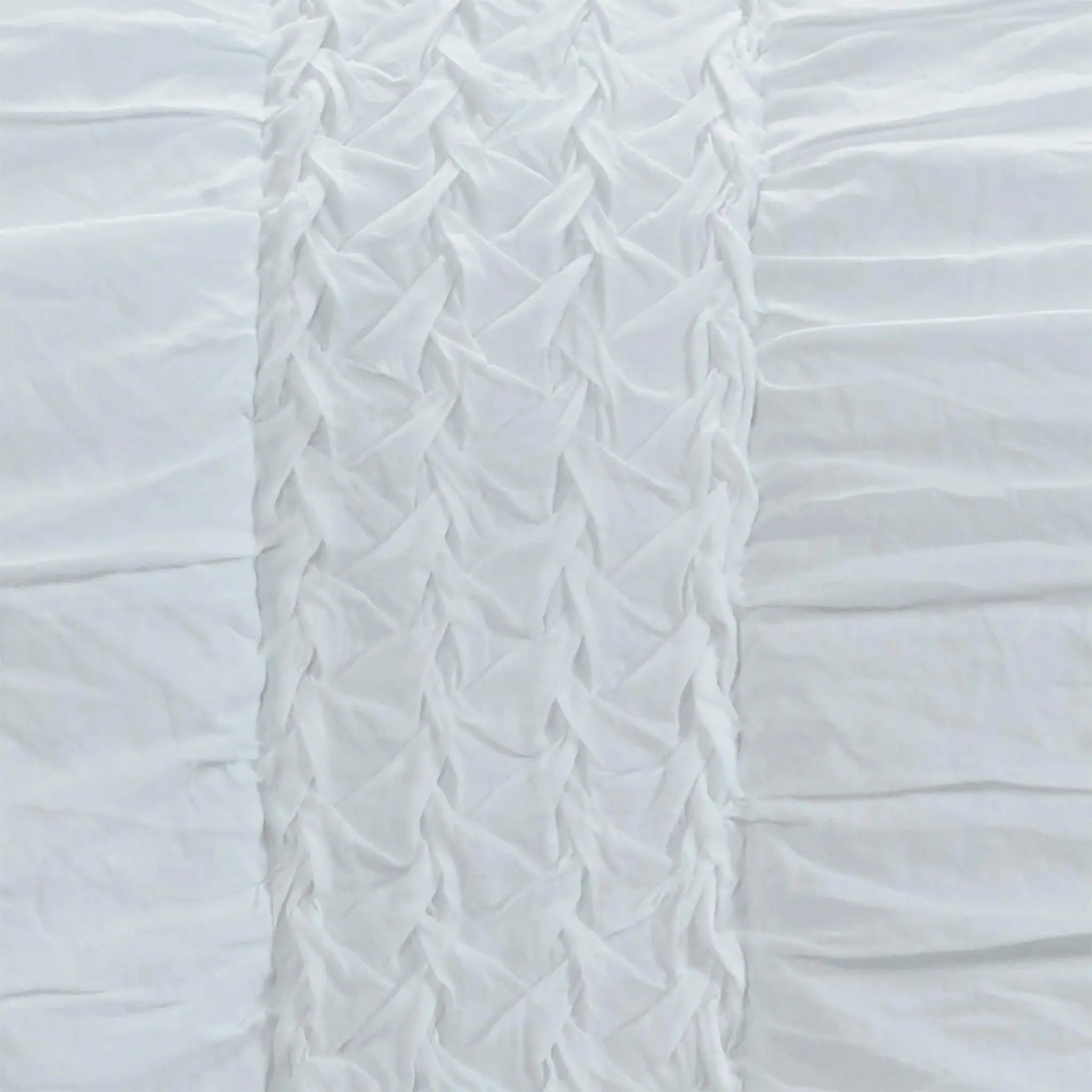 White Geometric Queen Quilt - GreatEagleInc