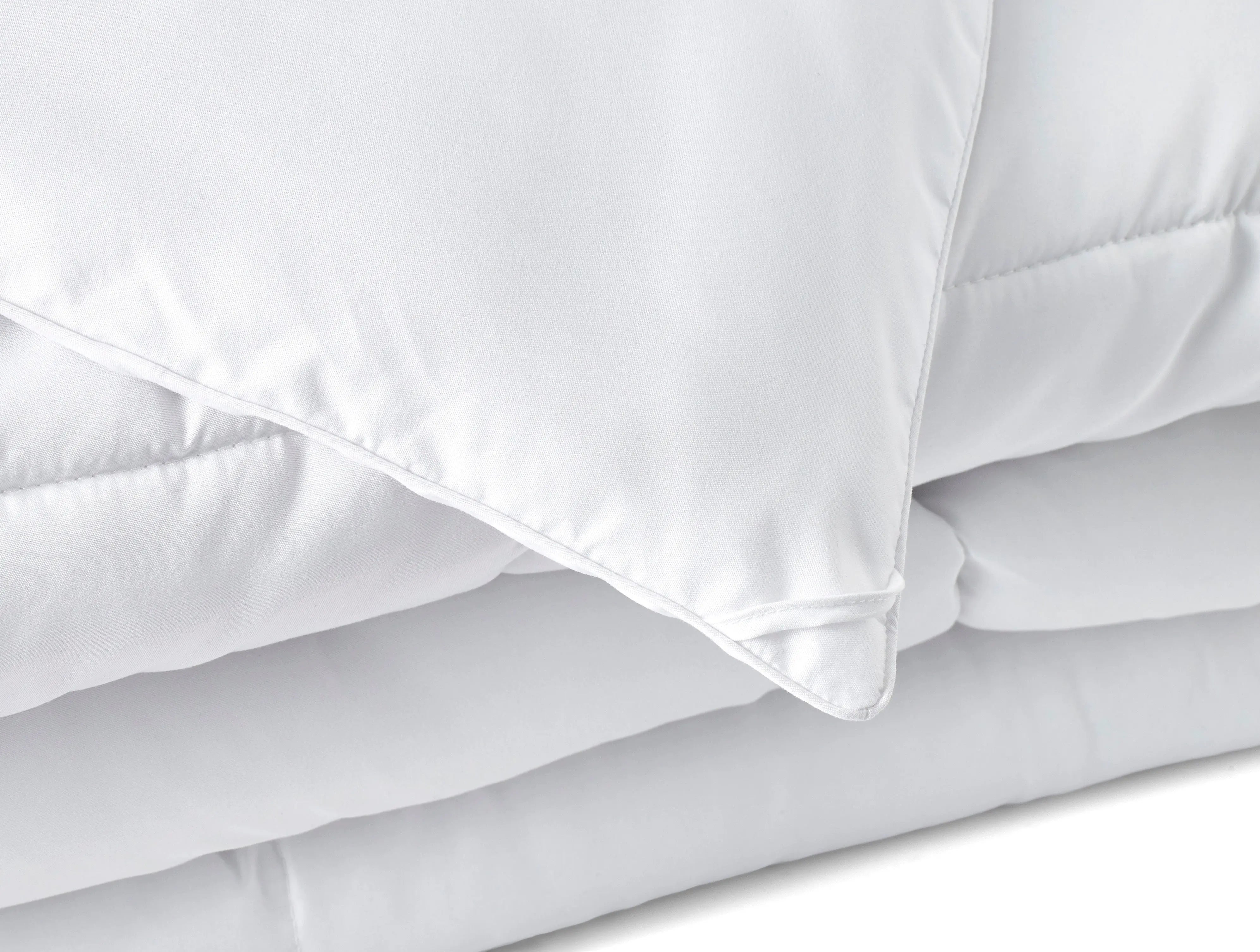 White King Microfiber Washable Microfiber Down Alternative Comforter Homeroots Bed & Bath