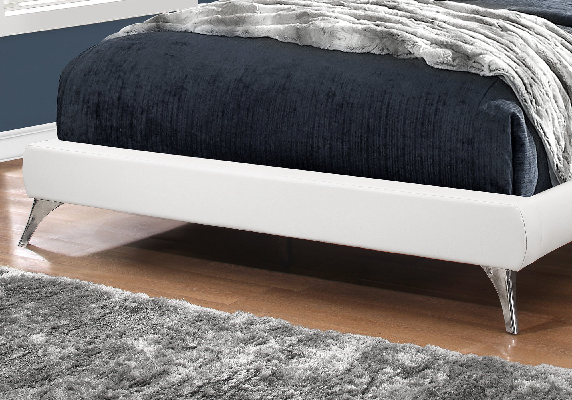 White Solid Wood Queen Upholstered Linen Bed Frame - GreatEagleInc