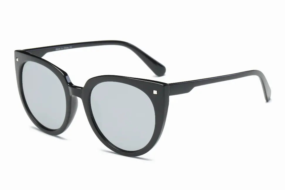 Women's Round Cat Eye Sunglasses IRIS FASHION INC