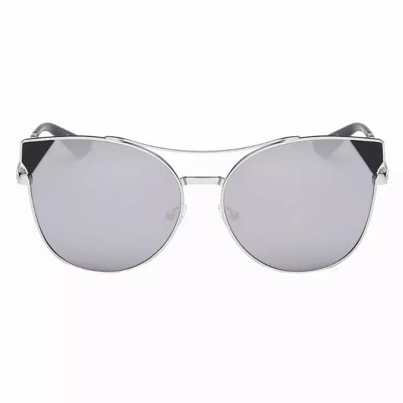 Women's Trendy Sunglasses IRIS FASHION INC