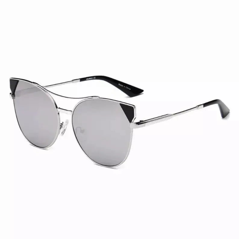 Women's Trendy Sunglasses IRIS FASHION INC